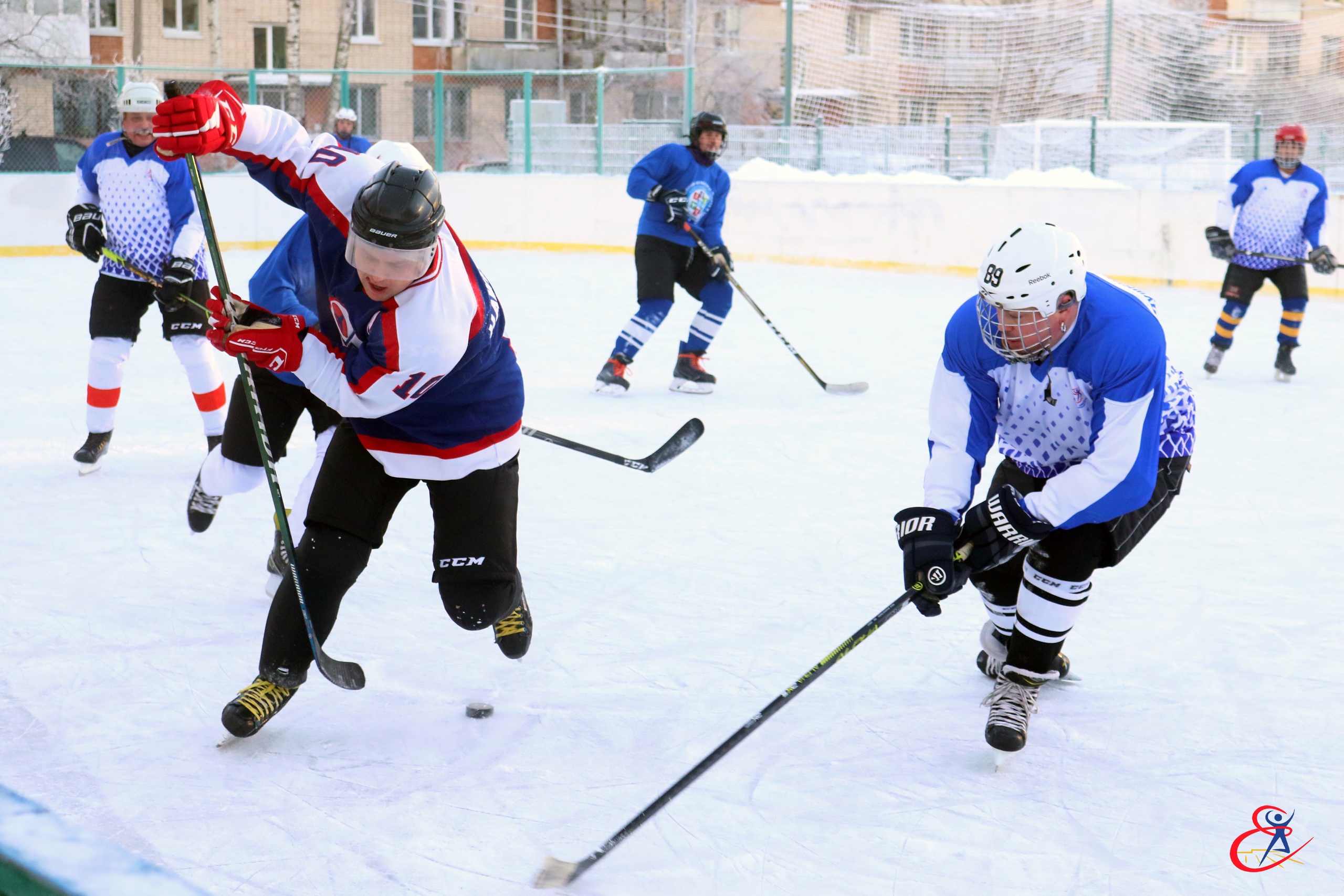 Пушкинский район продолжает выступление в Санкт-Петербургской лиге дворового спорта по хоккею на Кубок губернатора СПб 